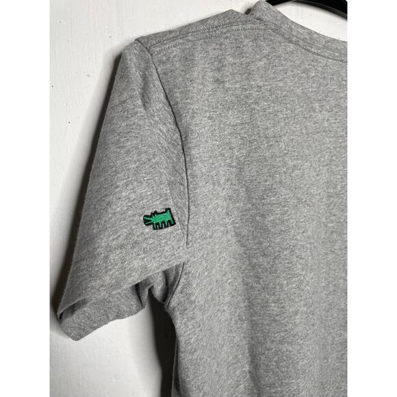 Uniqlo X Keith Haring New York City Apple T Shirt Gray Size XS Unisex Men Women - Picture 5 of 5